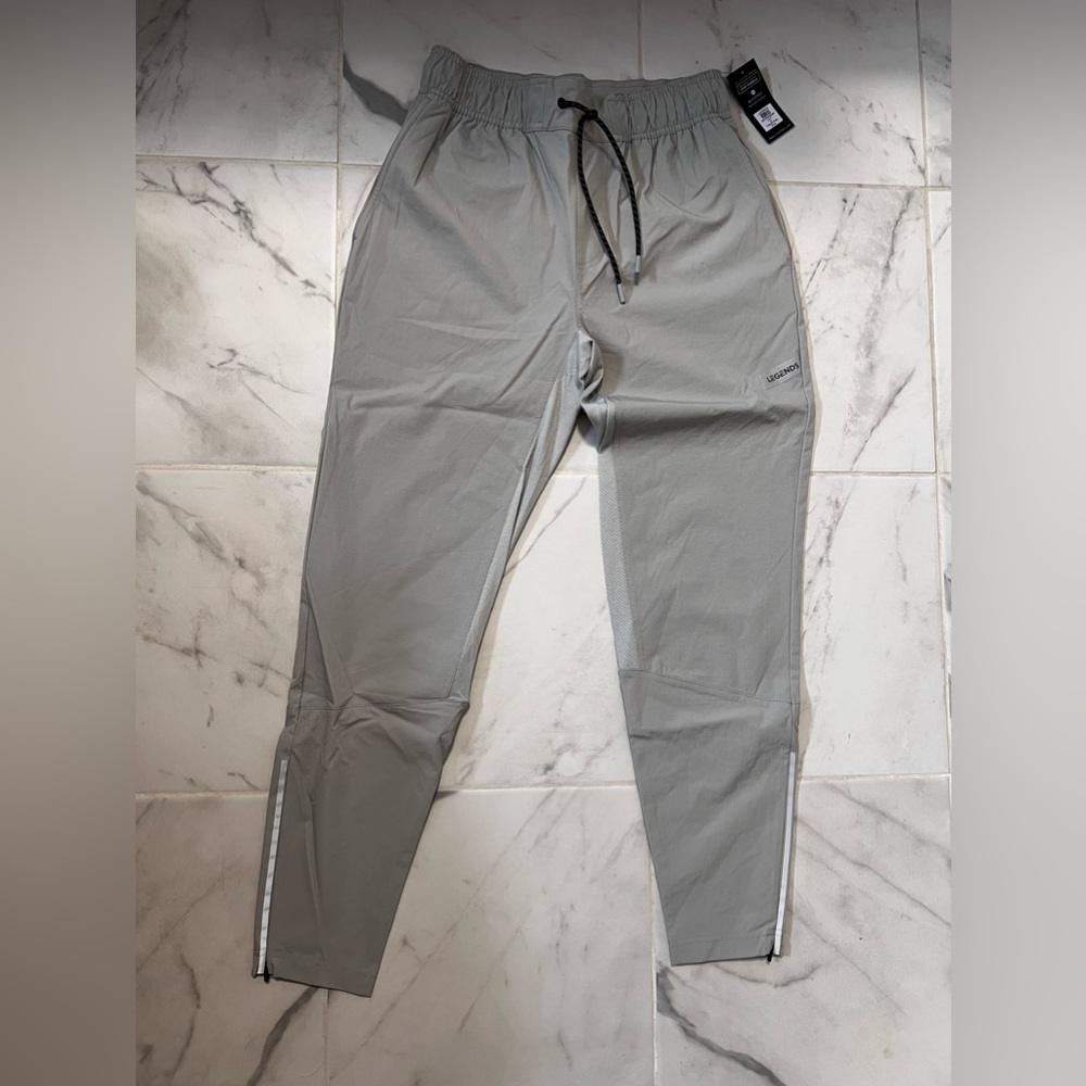 Grey Legends Dri-Fit joggers with reflective details #sportswear
